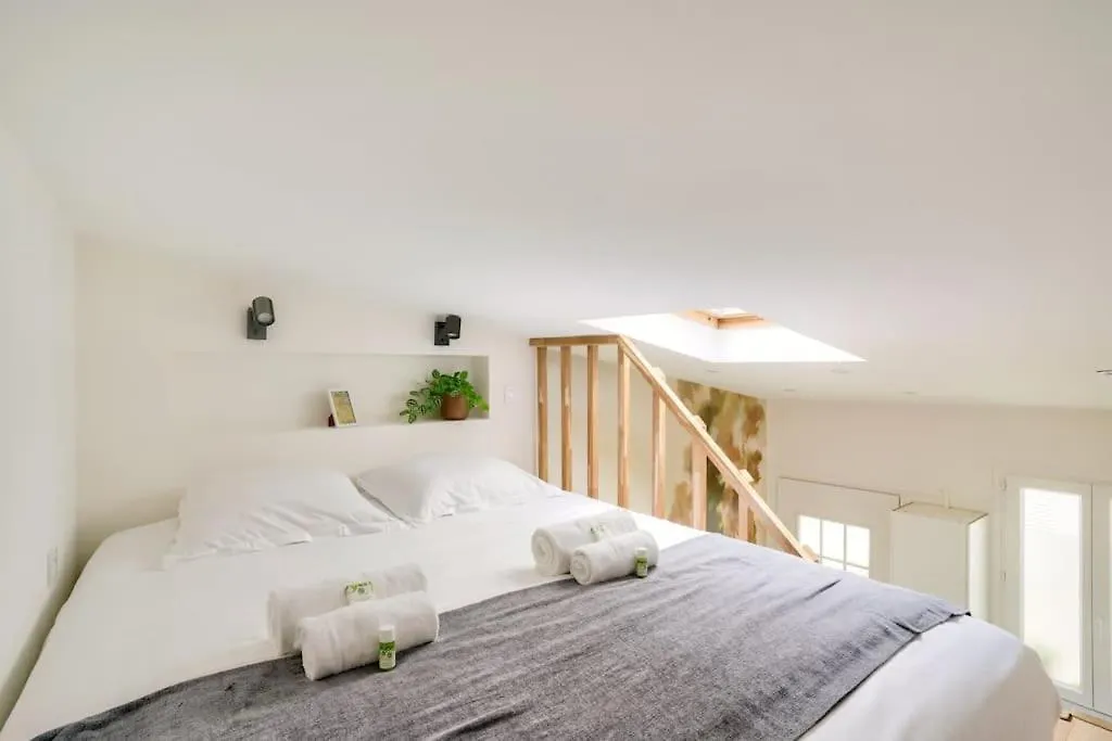 Superb And Design Studio Near The Eiffel Tower Paris