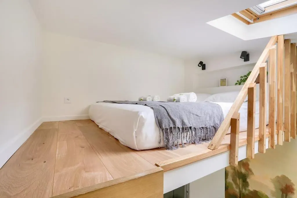 Superb And Design Studio Near The Eiffel Tower Paris France