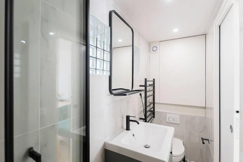 Superb And Design Studio Near The Eiffel Tower Paris